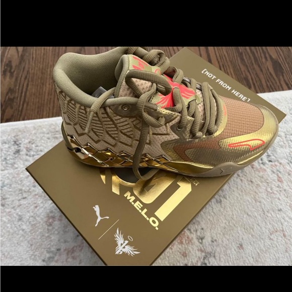 Lemelo Basketball Shoes - Picture 3 of 5